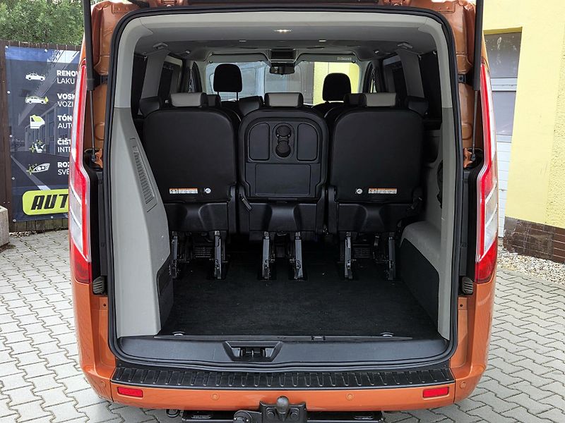 Ford Tourneo Custom TDCi Titanium-X SERV.KNÍŽKA - fotka 17 z 51