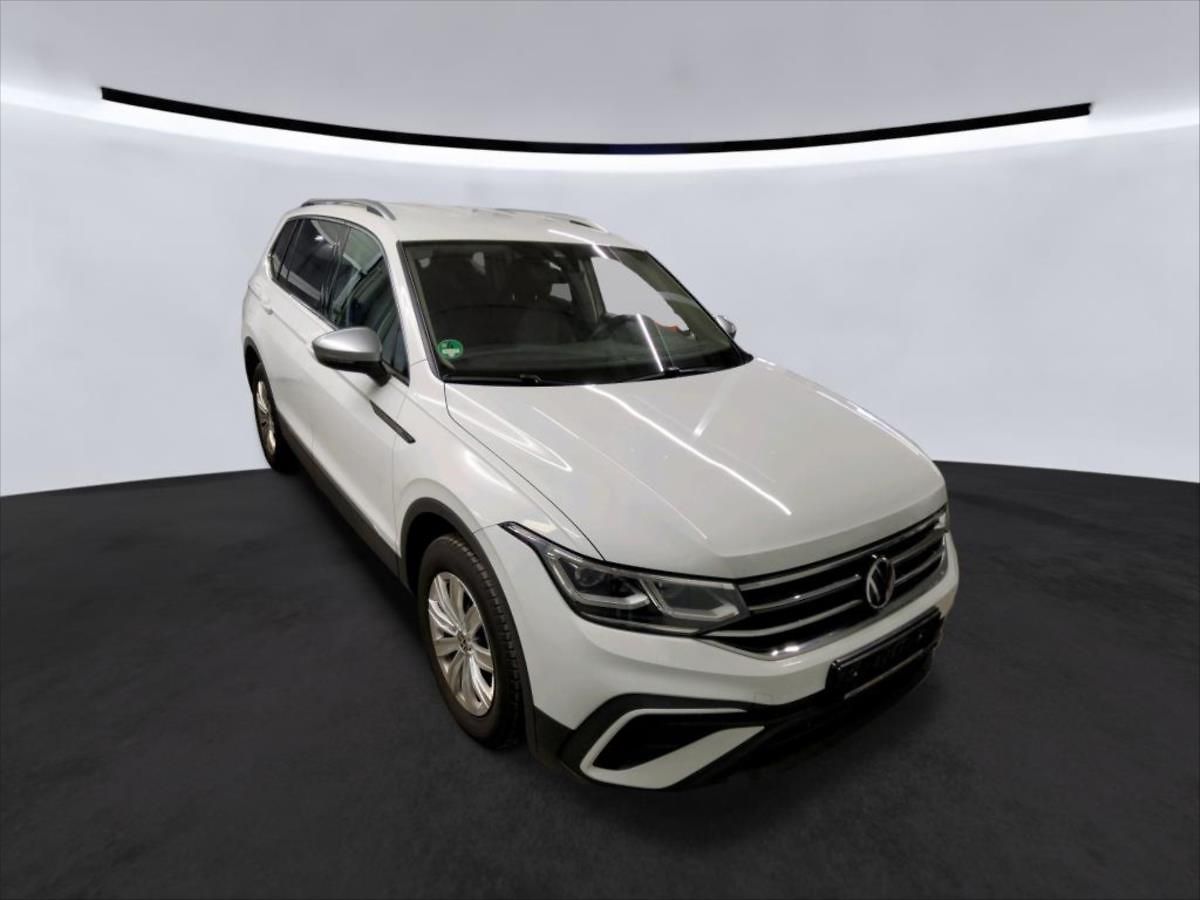 Volkswagen Tiguan 2,0 ALLSPACE,TAŽNÉ,KAMERA