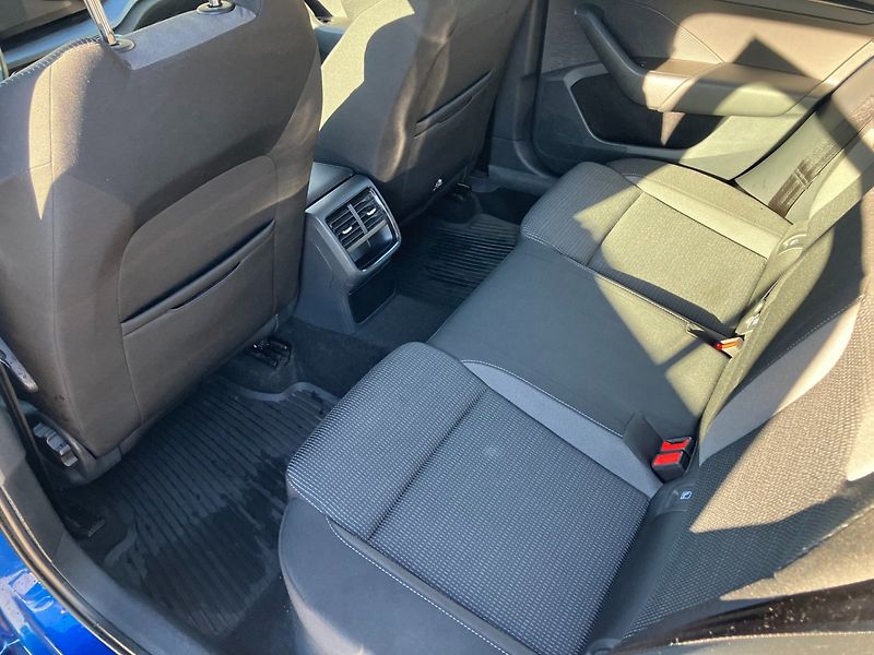 Škoda Octavia (2023) 2.0TDI AMBITION PLUS NAJ.43TKM - fotka 18 z 31