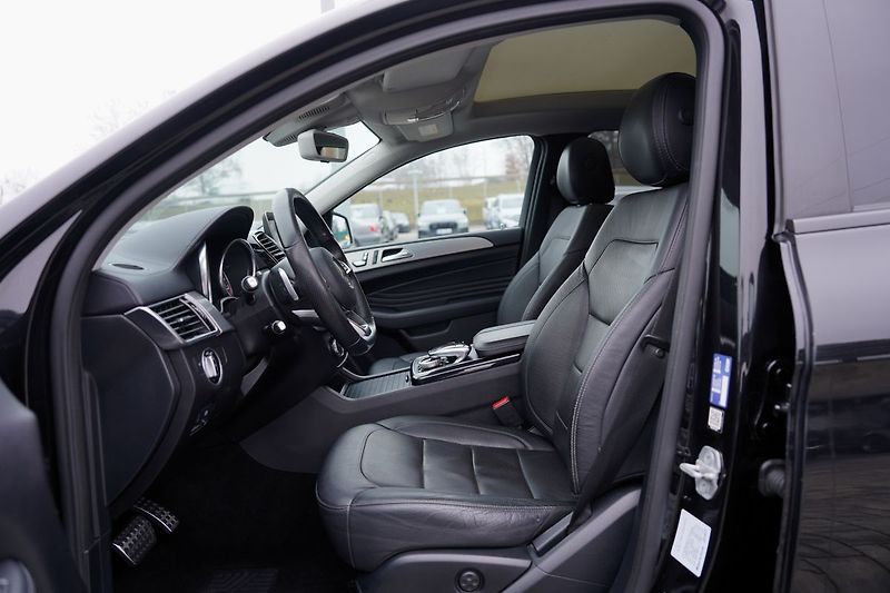 Mercedes-Benz GLE GLE43 AMG 4Matic/9AT/370PS/DPH - fotka 23 z 45