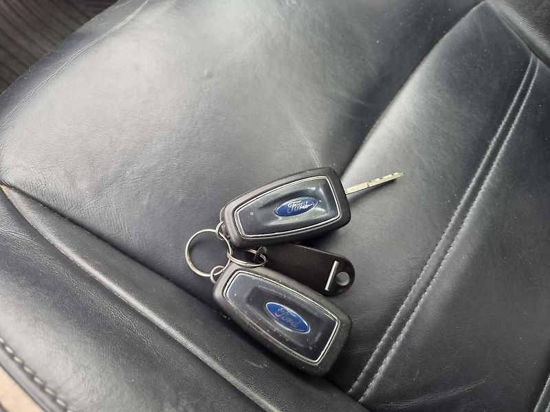 Ford Mondeo (2013) 2,0 TDCi - fotka 11 z 11
