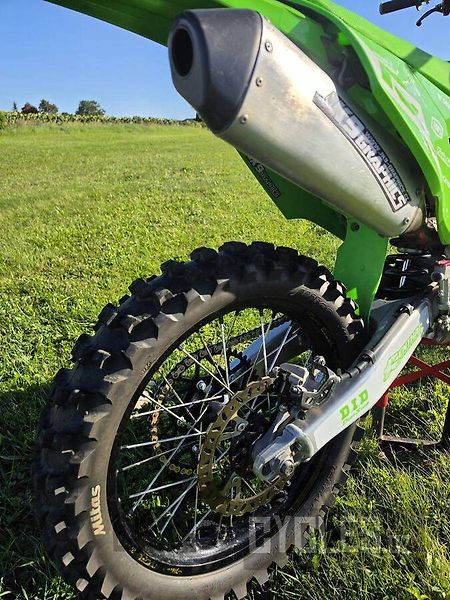 Kawasaki KX 450 F (2021) - fotka 4 z 11