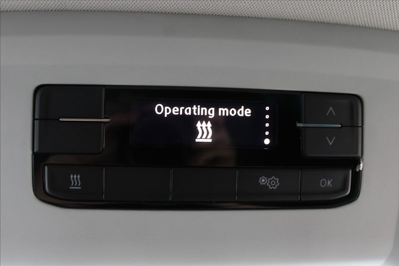 Volkswagen Multivan 2,0 TDI  1MAJ,7MÍST,AT,4x4,DPH - fotka 28 z 40