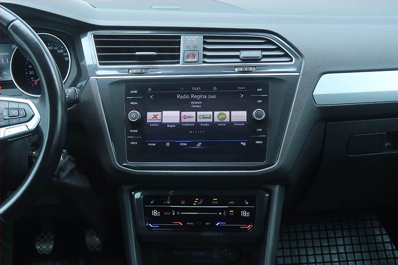 Volkswagen Tiguan (2021) 2.0 TDI - fotka 12 z 24
