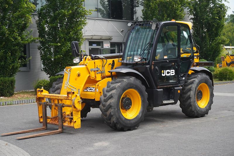 JCB (2021) 535-95 / 3.5 T / range 9.5 m - fotka 8 z 24