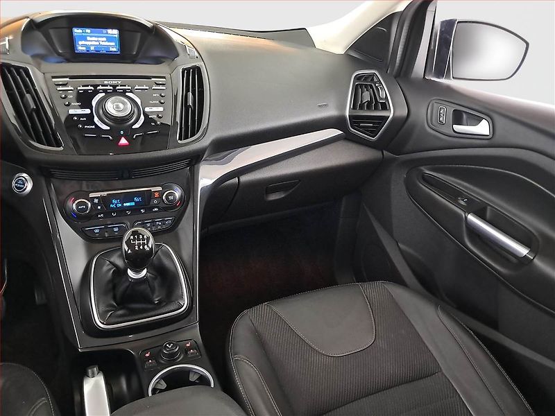 Ford Kuga (2013) 2.0 TDCi, 4X4, Tempomat - fotka 8 z 21