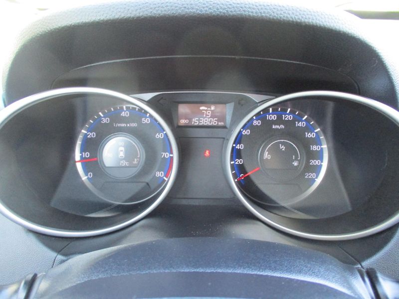 Hyundai ix35 1.6 GDi 99kW FINAL BLUE DRIVE - fotka 16 z 46