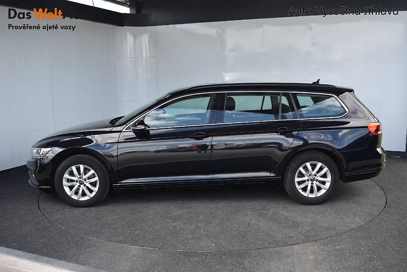 Volkswagen Passat Variant (2023) 2.0TDI 110kW, LED , DSG - fotka 3 z 25