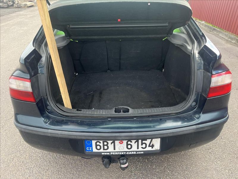 Renault Laguna 1,9 dCi TAŽNÉ SERVIS STK 3/28 - fotka 30 z 33