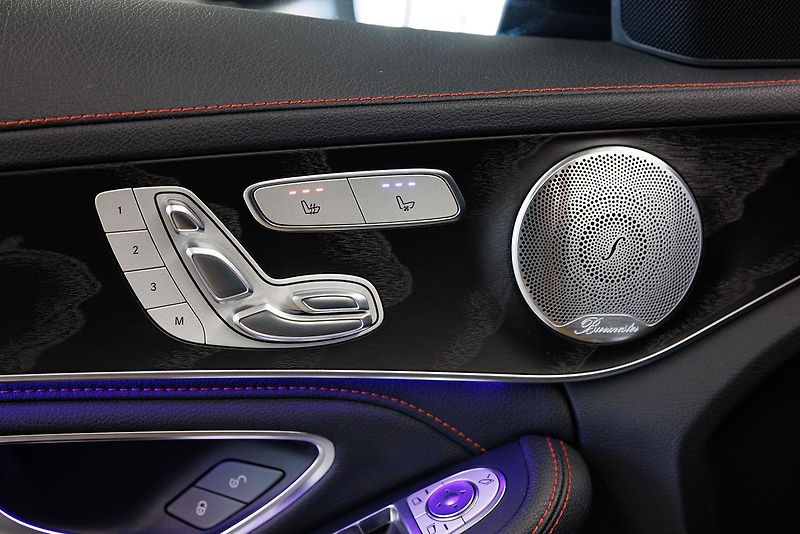 Mercedes-Benz Třídy C (2019) C43 AMG T V6 Biturbo - fotka 37 z 43