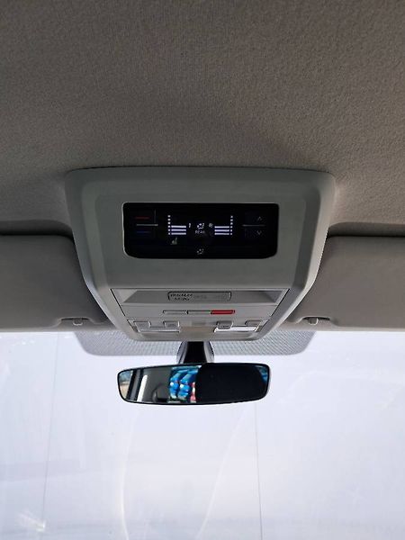 Volkswagen Transporter (2023) 6.1 Kombi 2.0 TDI TDI / 110 KW - fotka 15 z 22