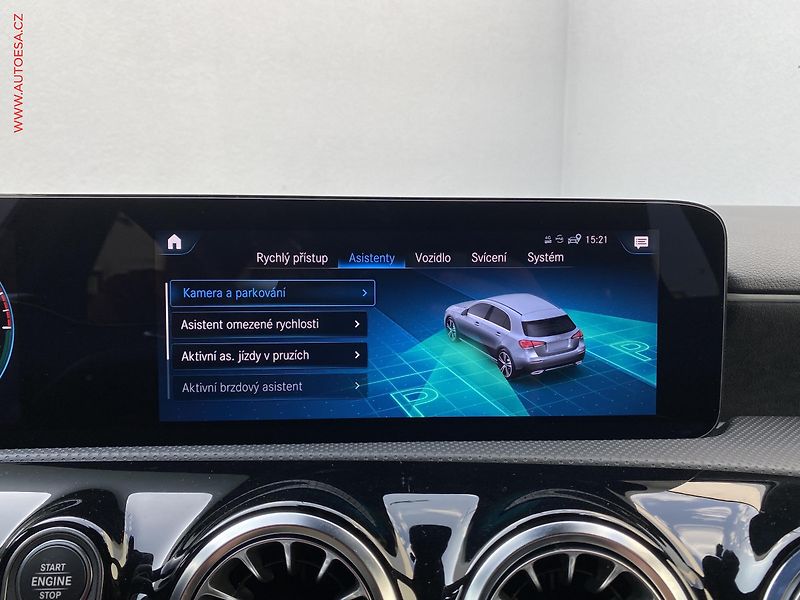 Mercedes-Benz Třídy A (2022) 1.3i A250e, AT, LED, panor, - fotka 21 z 27