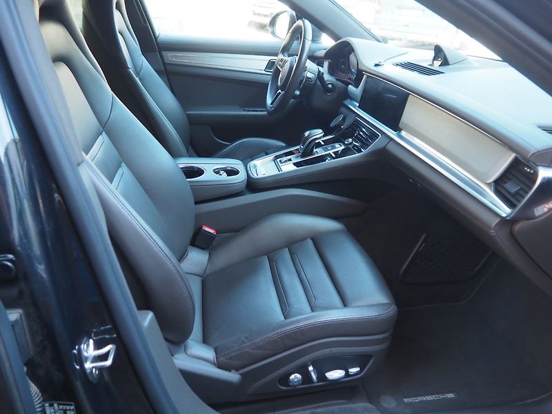 Porsche Panamera (2017) 4 E-Hybrid Sport - fotka 19 z 44