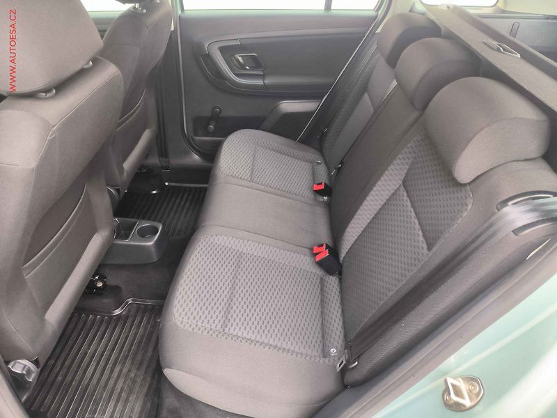 Škoda Fabia (2010) 1.2 TSi, Style, +kola - fotka 10 z 16