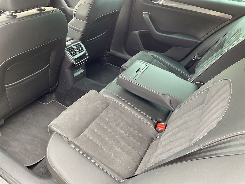 Škoda Superb (2021) Combi 1.5 TSI ACT DSG Style+ - fotka 7 z 36