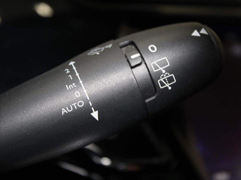 DS Automobiles DS3 1,2 PureTech 96kW Sport Chic - fotka 17 z 21