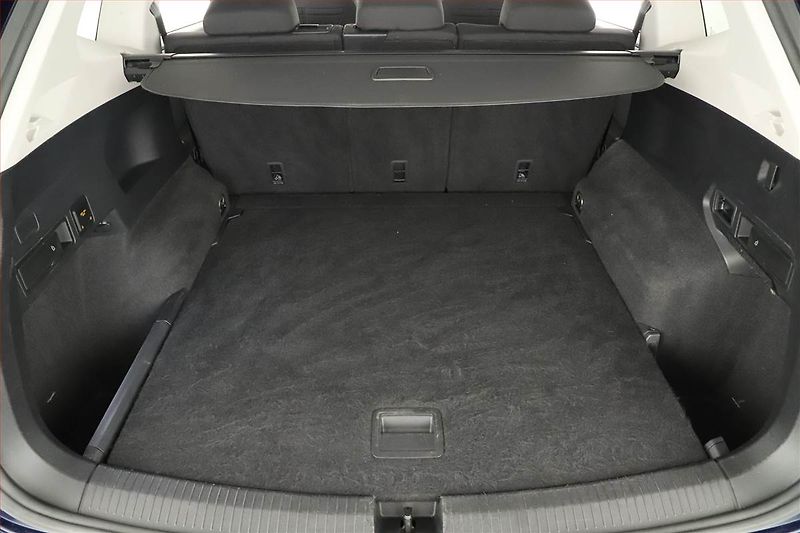 Volkswagen Tiguan Allspace (2023) Life 1.5 TSI - fotka 11 z 17