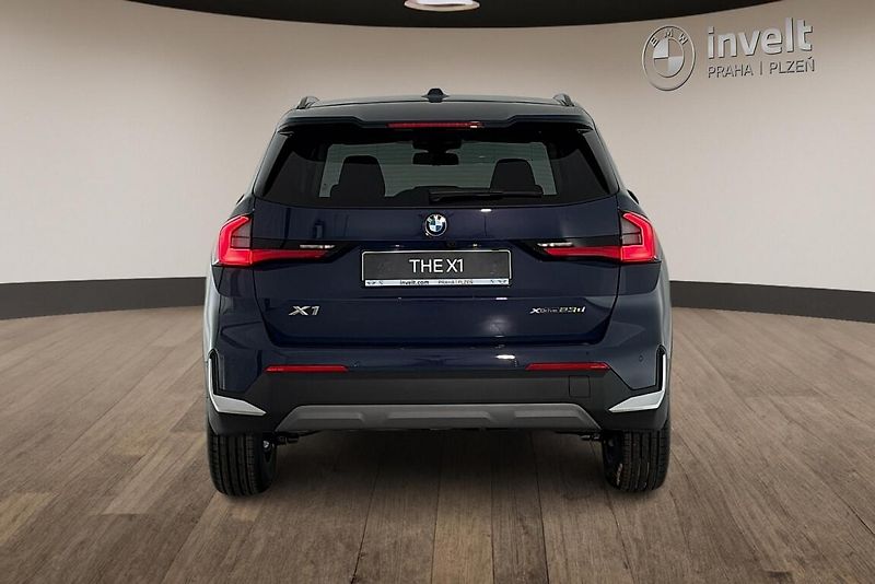 BMW X1 xDrive23d - fotka 4 z 23