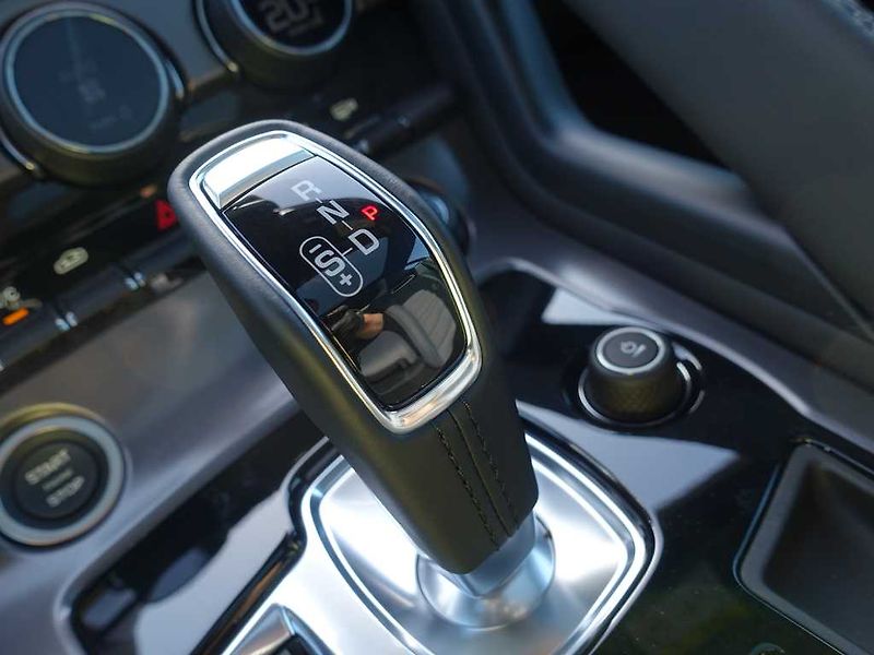 Jaguar F-Type 5,0 V8 P575 ZP EDITION 4x4 - fotka 29 z 37
