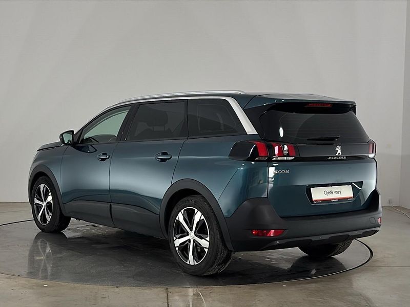 Peugeot 5008 Active, 7 míst - fotka 15 z 56