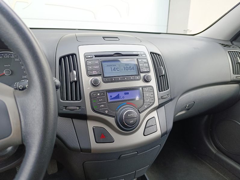 Hyundai i30 1.4 CVVT 80kW ČR  - fotka 23 z 31
