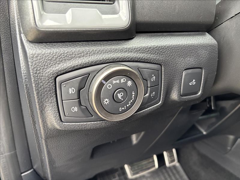 Ford Ranger 2,0 EcoBlue 157kW Raptor - fotka 24 z 39