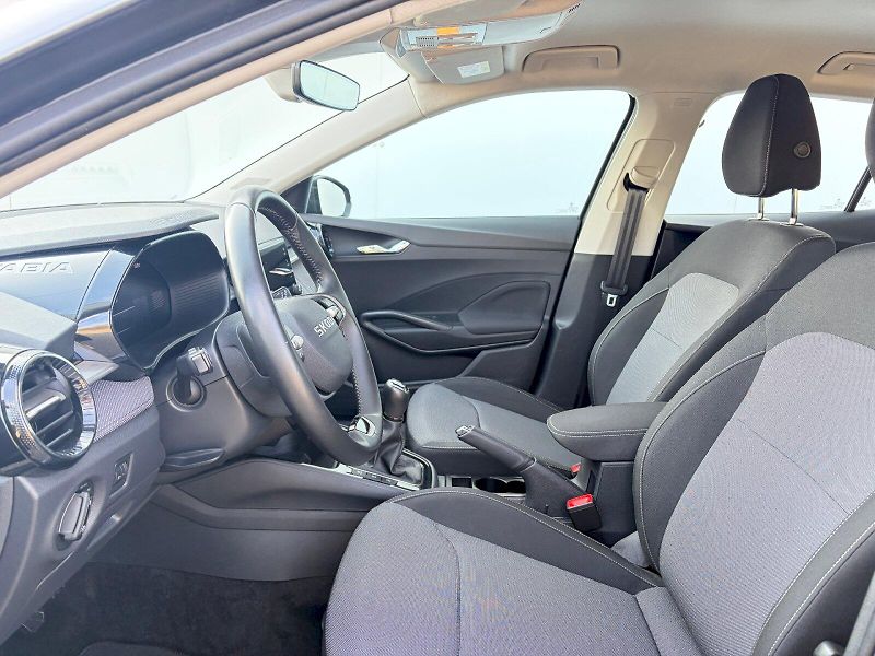 Škoda Fabia (2025) 1.0 TSI / 70 kW / SELECTION - fotka 8 z 35