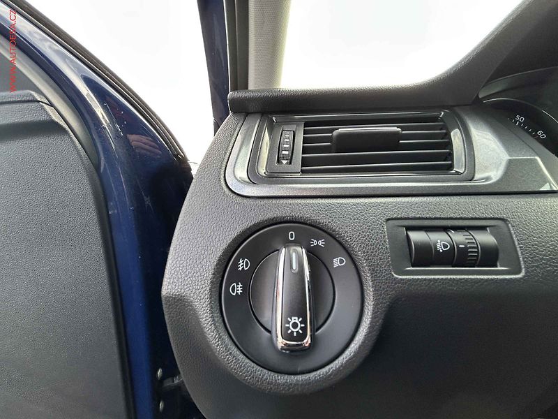 Škoda Rapid (2014) 1.2TSi, ČR, servis.kniha, AC - fotka 13 z 16