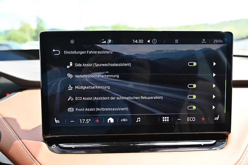 Škoda Enyaq iV electric 82kWh 150KW DPH - fotka 17 z 60