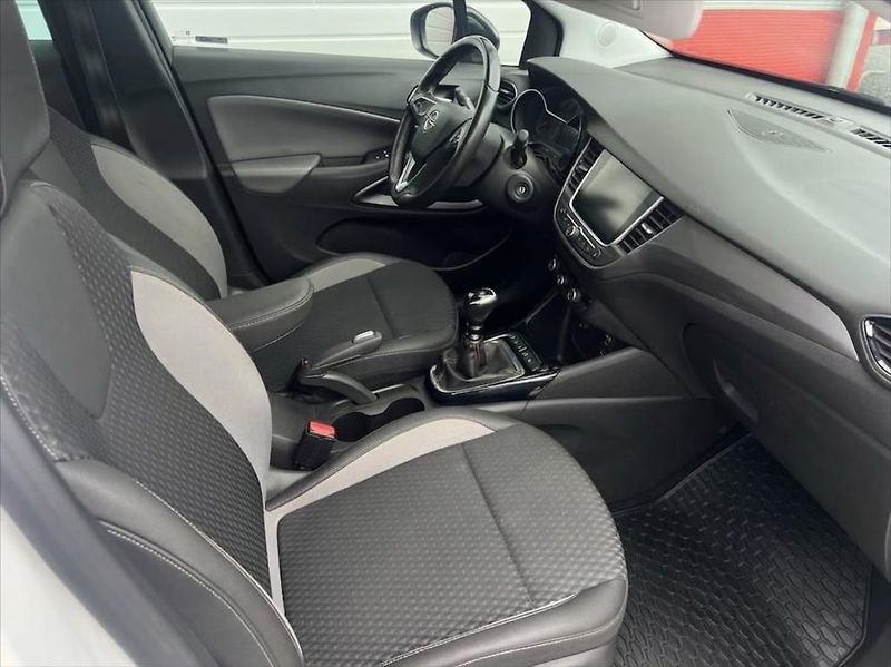 Opel Crossland X 1,2 T Innovation panorama - fotka 14 z 20
