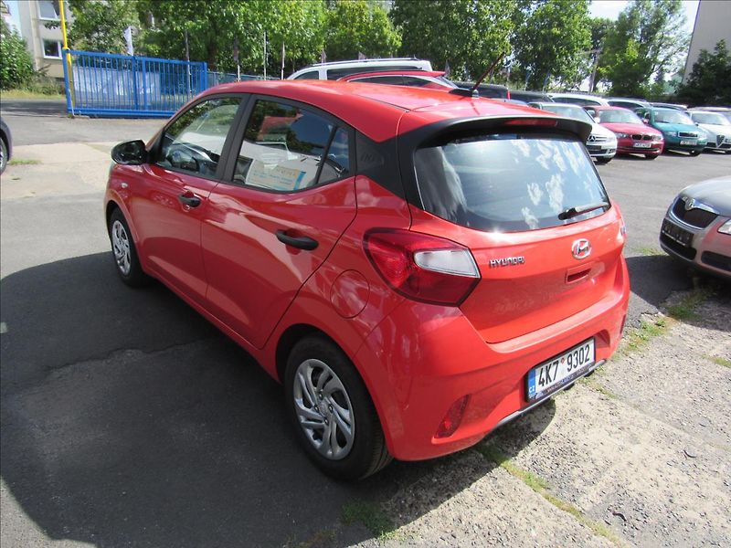 Hyundai i10 1,0 MPi 49kW - fotka 4 z 28