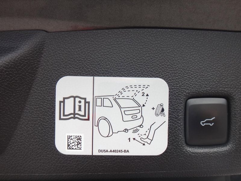 Ford Kuga (2020) St-Line_1.5 EcoBoost 110kW/150 - fotka 23 z 30