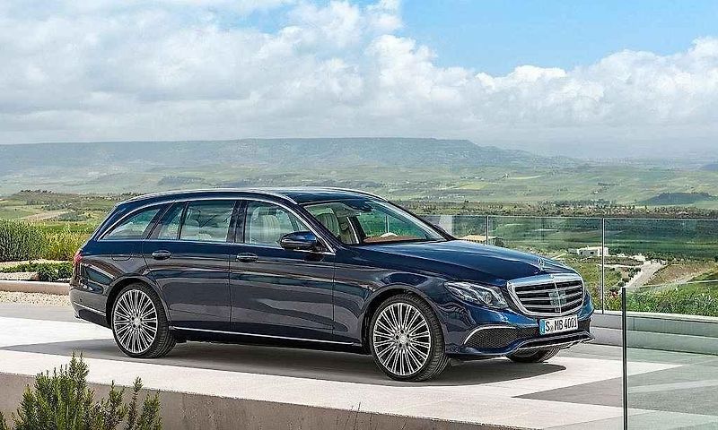 Mercedes-Benz E kombi.