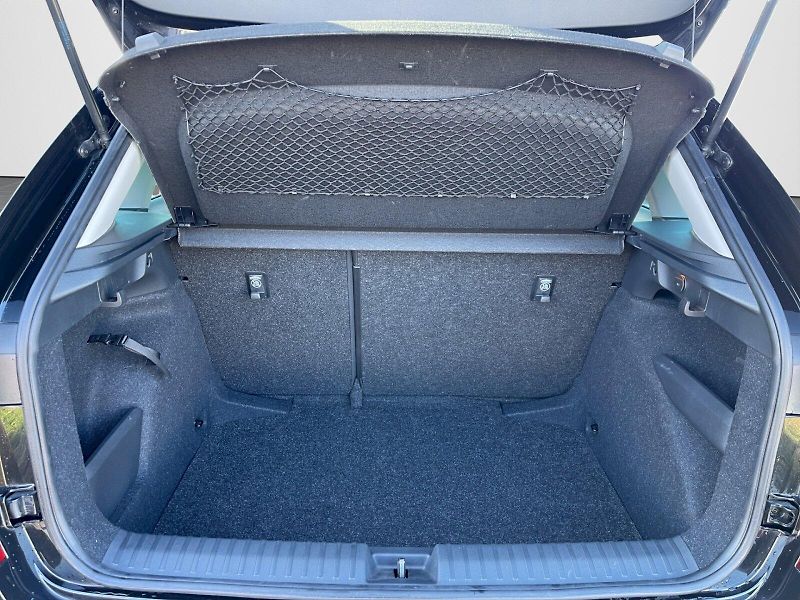 Škoda Kamiq (2025) 1.0 TSI 85 kW Top Selection - fotka 29 z 32
