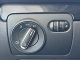 Volkswagen Golf 1,6   77kW,2.MAJITEL - náhled 11