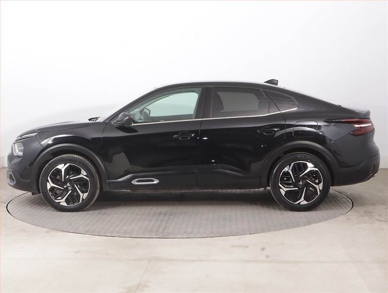 Citroën C4 (2023) 1.2 PureTech, Automat - fotka 3 z 17