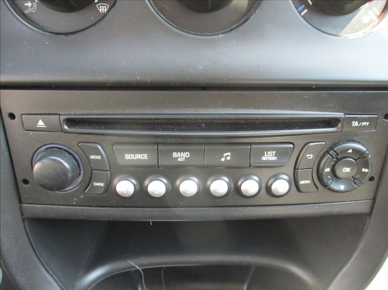 Citroën C3 1,2 VTi, klima, serv.kn., CZ - fotka 19 z 25