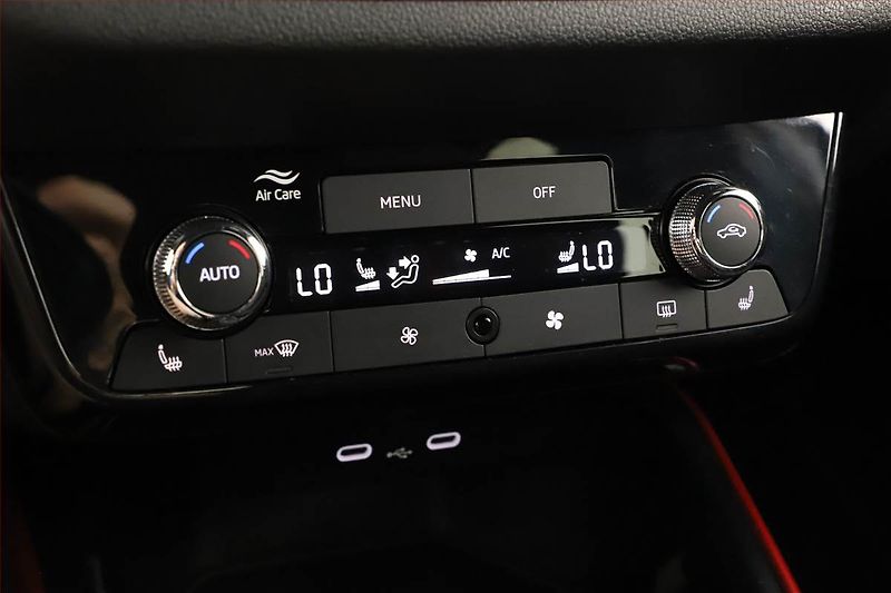 Škoda Fabia (2025) 1.0 TSI, MONTE CARLO, AUTOMAT - fotka 18 z 20