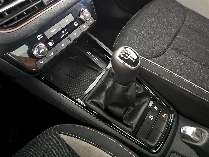 Škoda Kamiq (2025) 1.0TSi 85kW TOP SELECTION TAŽN - fotka 25 z 35