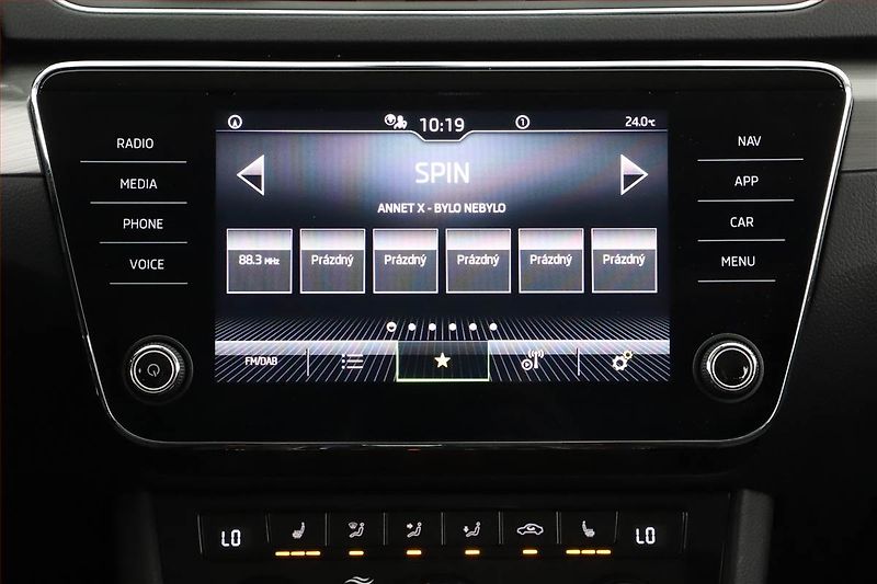 Škoda Superb (2022) Style 2.0 TDI - fotka 9 z 19