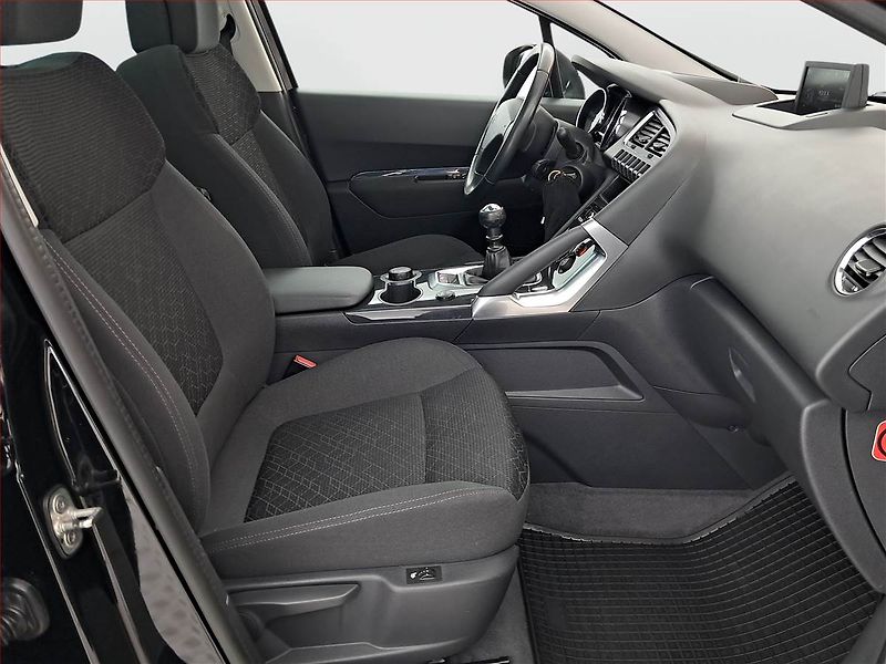 Peugeot 3008 (2014) 1.6 HDi, Navi, Tempomat - fotka 9 z 20
