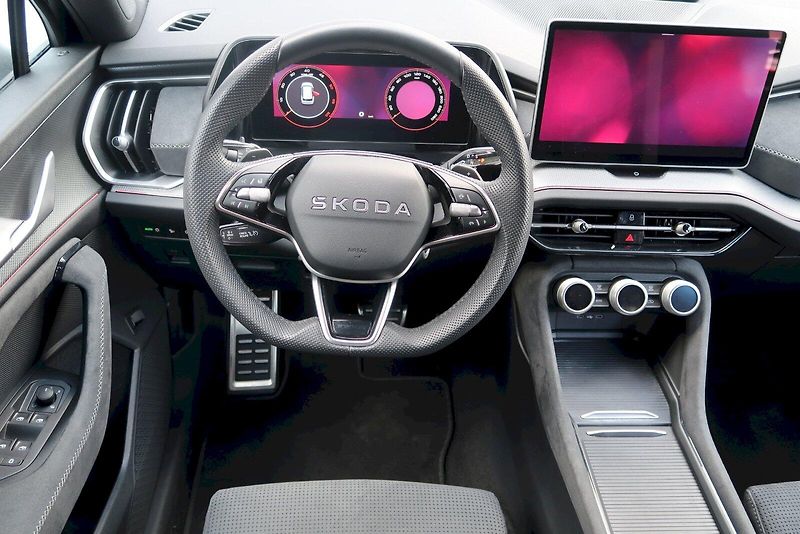 Škoda Kodiaq (2025) SportLine 2,0 TDi/110 kW DSG - fotka 7 z 32