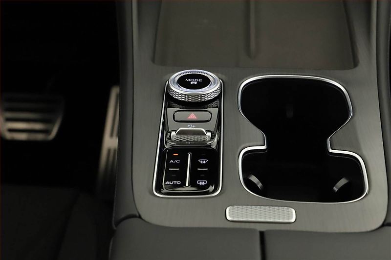 Chery Tiggo 8 (2026) 1.6 TGDI, UNIQUE, Ad. tempomat - fotka 18 z 22