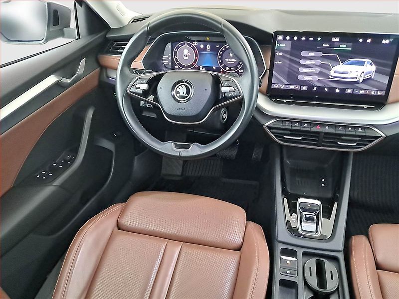 Škoda Octavia (2024) First Ed. Ultimate 2.0 TDI - fotka 7 z 24