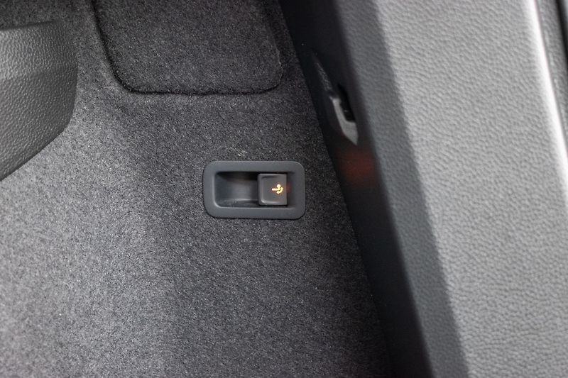 Škoda Karoq 1.5 TSI STYLE+*TAŽNÉ*DSG*ČR* - fotka 42 z 44