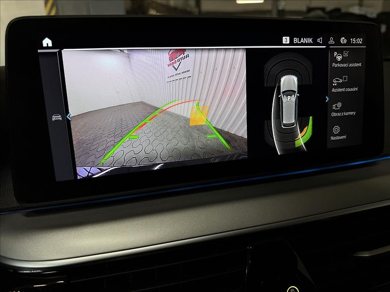 BMW Řada 5 530E XDRIVE ACC LASER TAŽNÉ - fotka 32 z 47