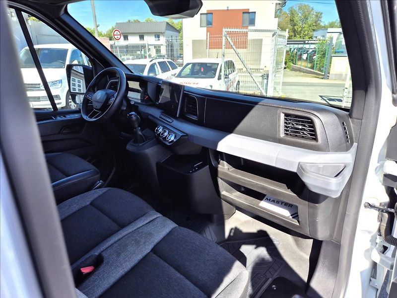 Renault Master 2,0 dCi IV L3H2 LED Záruka! - fotka 17 z 25