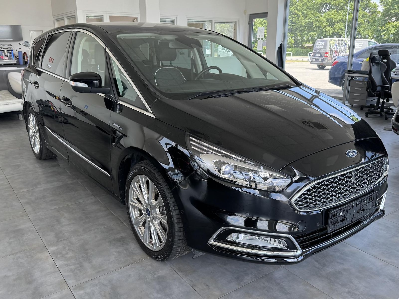 Ford S-MAX 2,0SCTi AUT. VIGNALE 7.MÍST