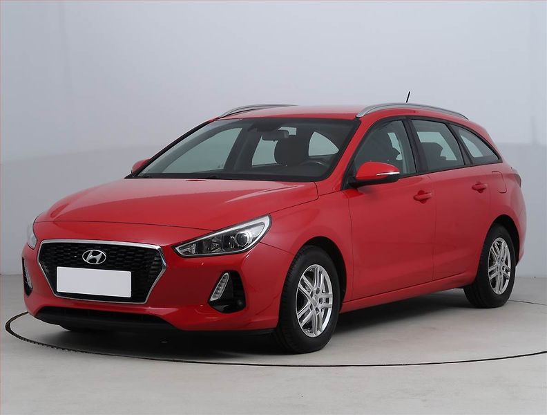 Hyundai i30 (2018) 1.6 CRDi, Tempomat - fotka 2 z 16