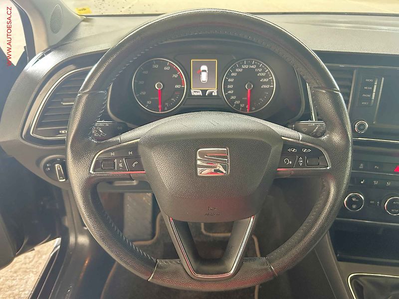 Seat Leon (2014) 1.4TSi, Style, navi, +kola - fotka 15 z 16